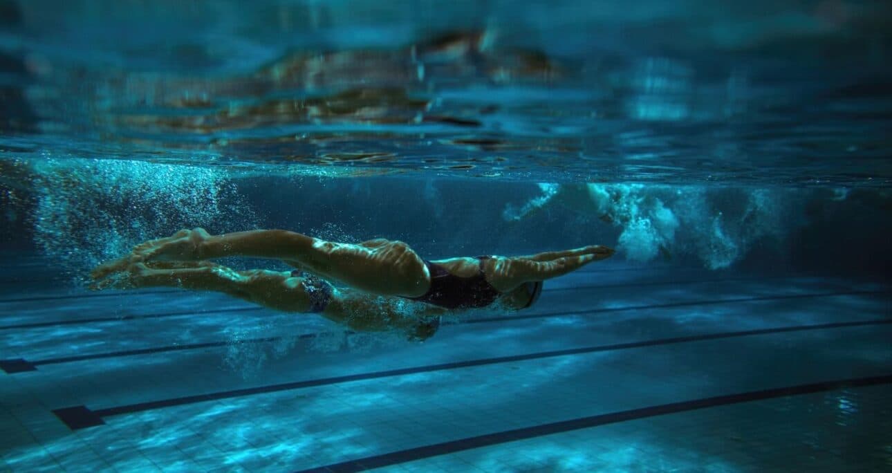 Learn Freestyle from the Ground Up: H #3 – Feet & the Foundation of Balance