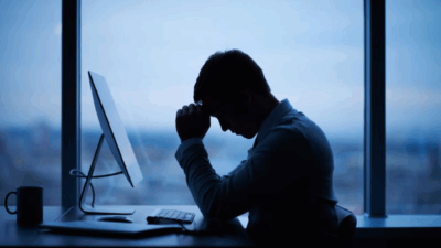 Stress Kéo Dài: Thứ Âm Thầm Làm Bạn Đau Mỏi